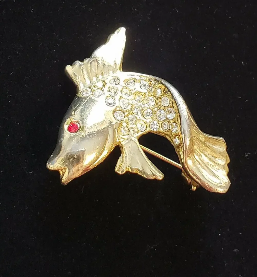 Rhinestone fish Brooch Pin Sparkly Marine‎ Life Gold-tone Vintage ab1-44